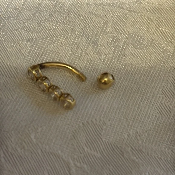 Gold Plated Belly Button Ring with 4 Crystal Drop - Picture 3 of 4